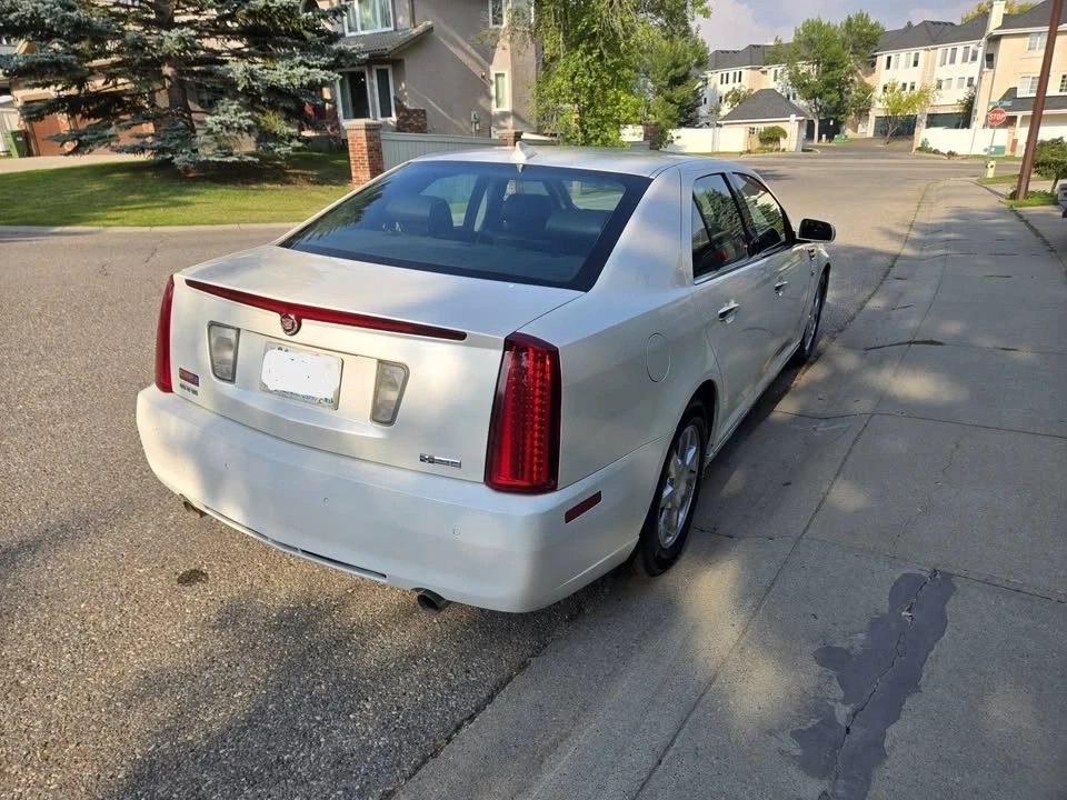 2010 Cadillac STS - Image 4 of 13