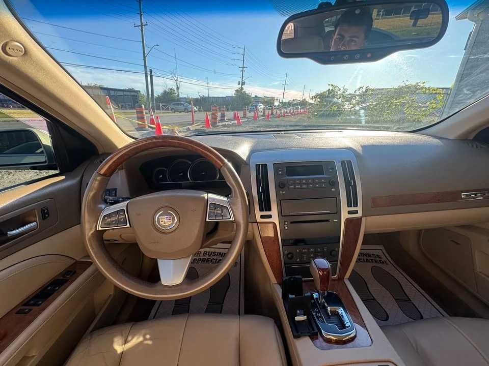 2010 Cadillac STS - Image 8 of 19