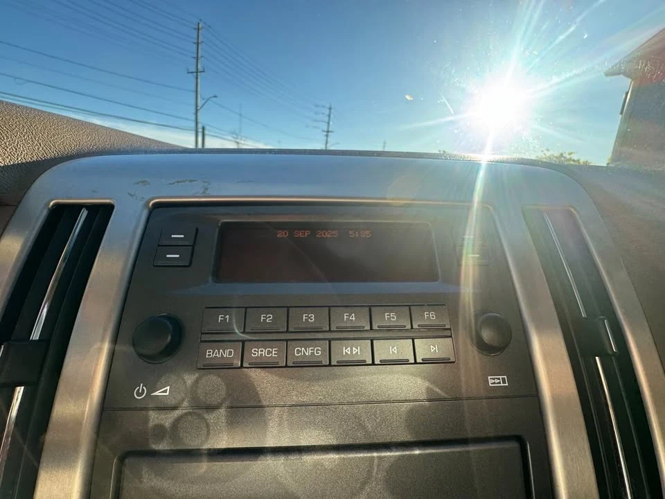 2010 Cadillac STS - Image 18 of 20