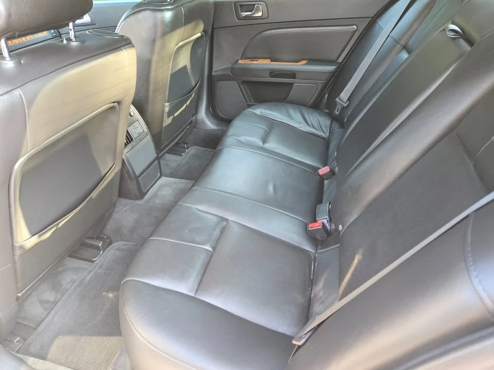 2010 Cadillac STS - Image 8 of 13