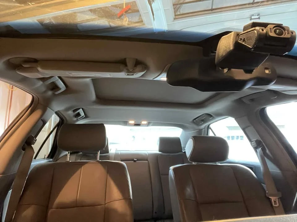 2010 Cadillac STS - Image 9 of 11