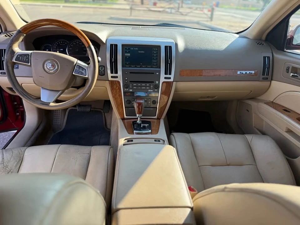 2010 Cadillac STS - Image 11 of 15