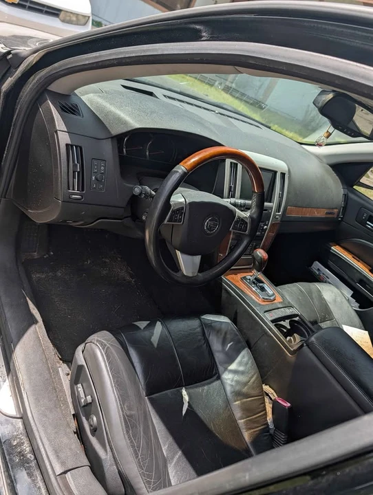 2010 Cadillac STS - Image 3 of 3