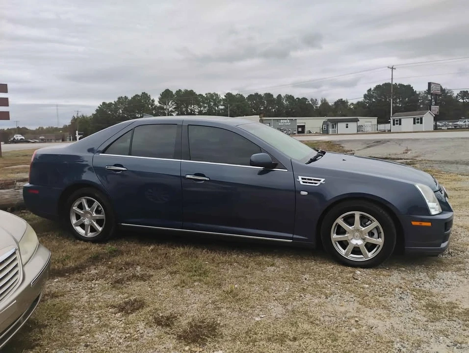 2010 Cadillac STS - Image 4 of 11