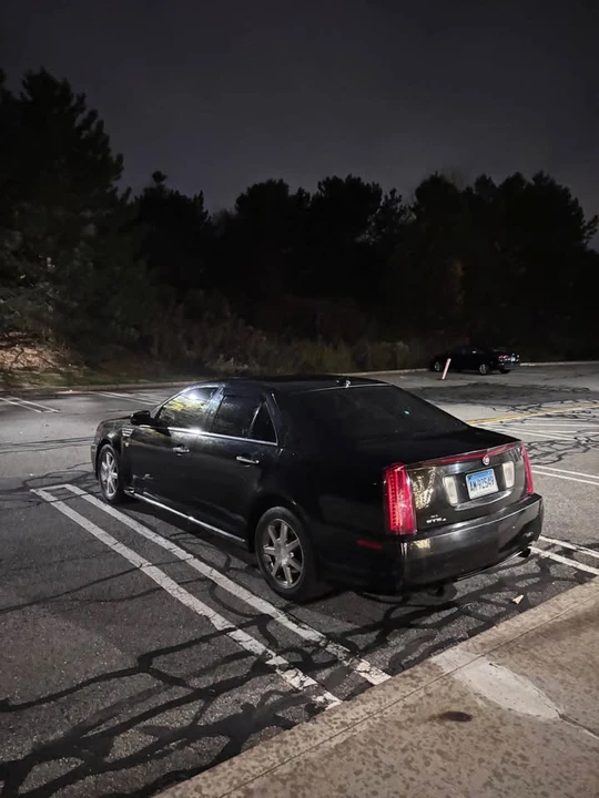 2010 Cadillac STS - Image 4 of 6