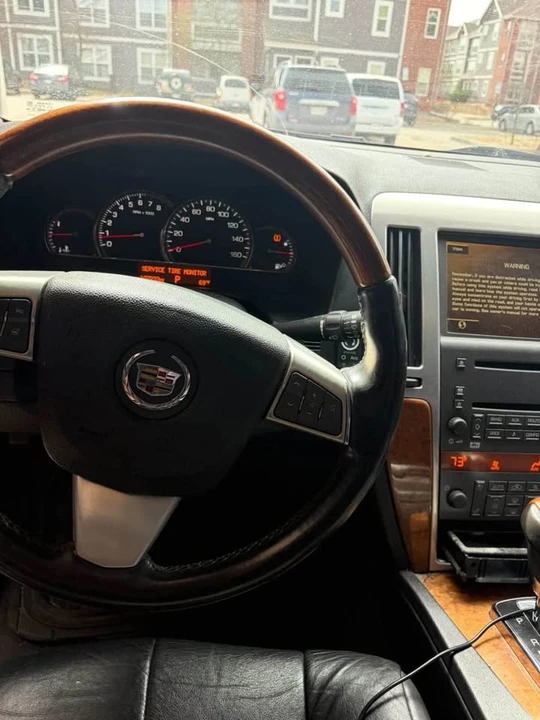 2010 Cadillac STS - Image 9 of 9