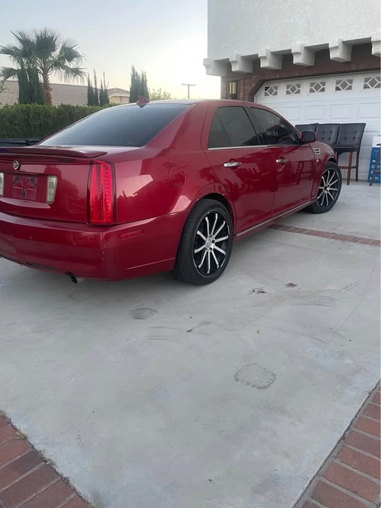 2010 Cadillac STS - Image 3 of 11