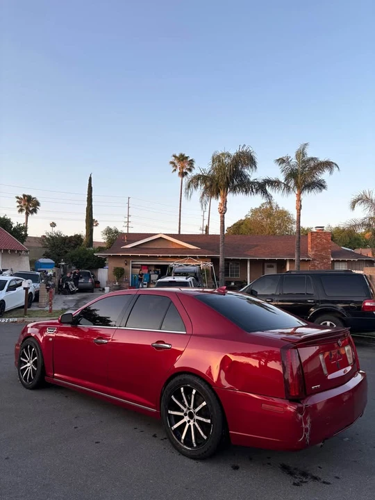 2010 Cadillac STS - Image 3 of 14