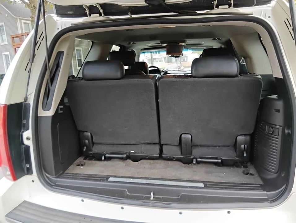 2010 Cadillac Escalade & EXT 3rd Gen - Image 14 of 15
