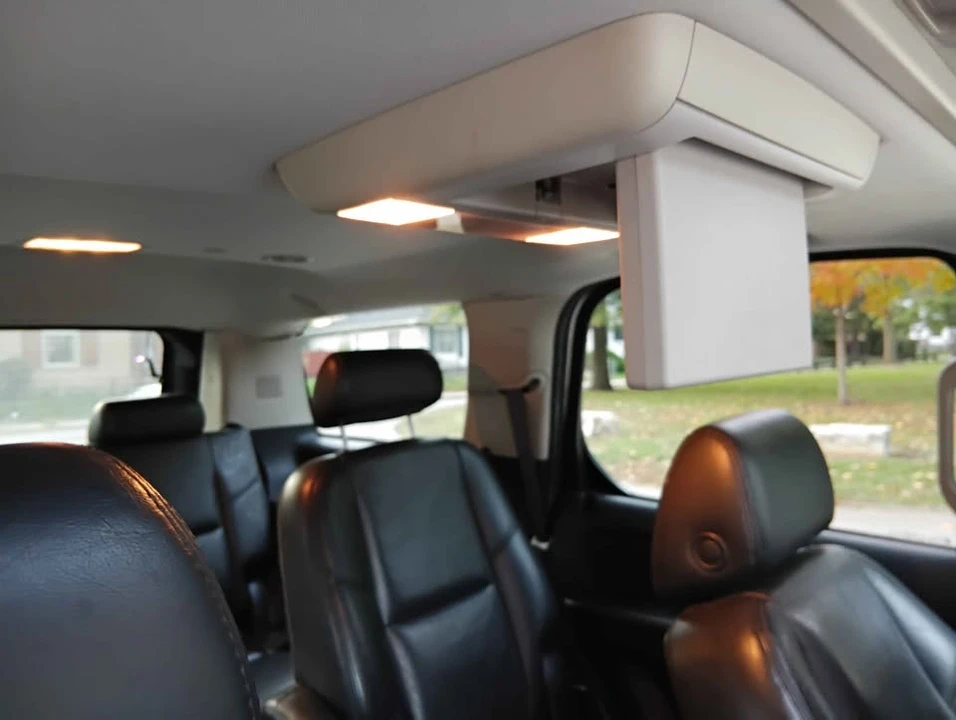 2010 Cadillac Escalade & EXT 3rd Gen - Image 7 of 15