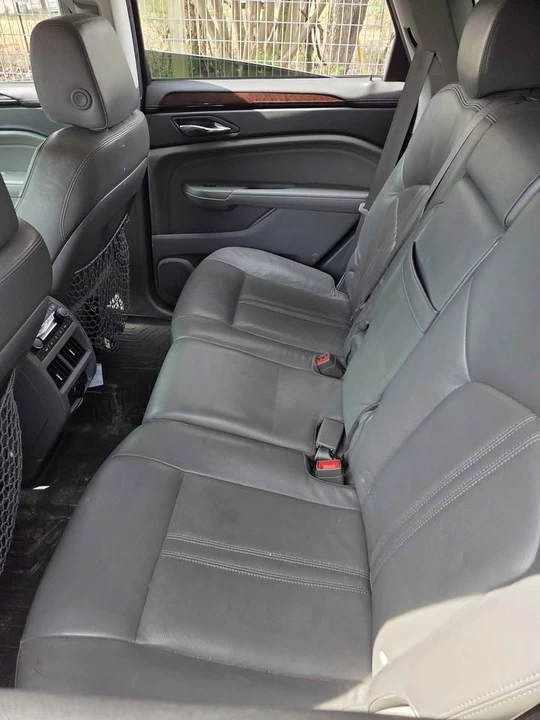 2010 Cadillac XT4 - Image 4 of 5