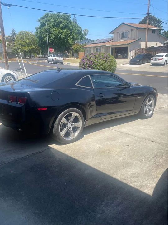 2010 Chevrolet Camaro 5th Gen - Image 2 of 2