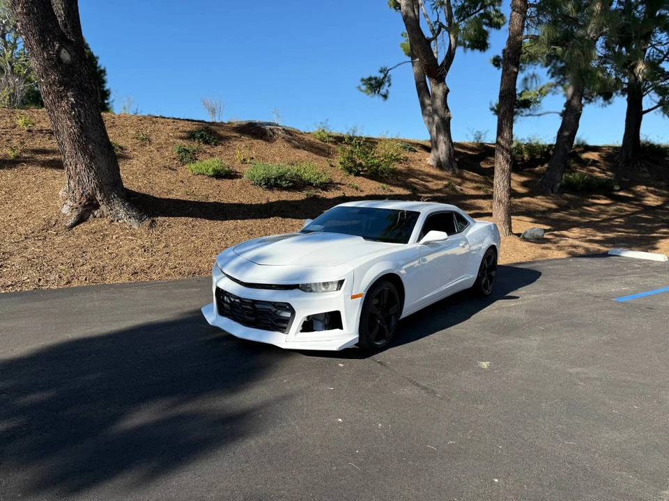 2010 Chevrolet Camaro 5th Gen - Image 2 of 13