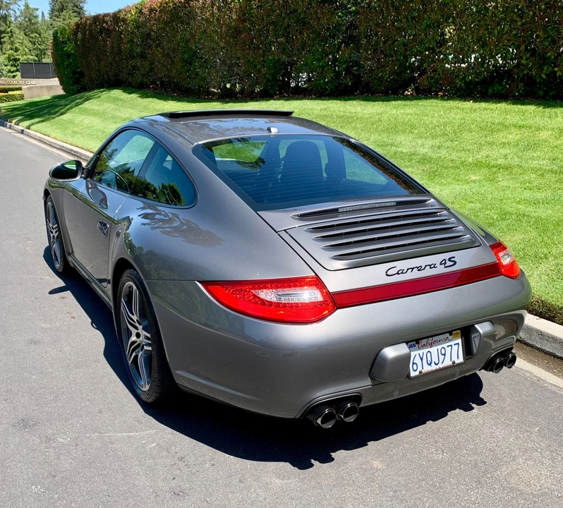 2010 Porsche 997 Carrera 4S - Image 5 of 15