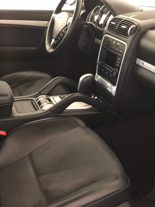 2010 Porsche 955/957 Cayenne GTS - Image 2 of 13