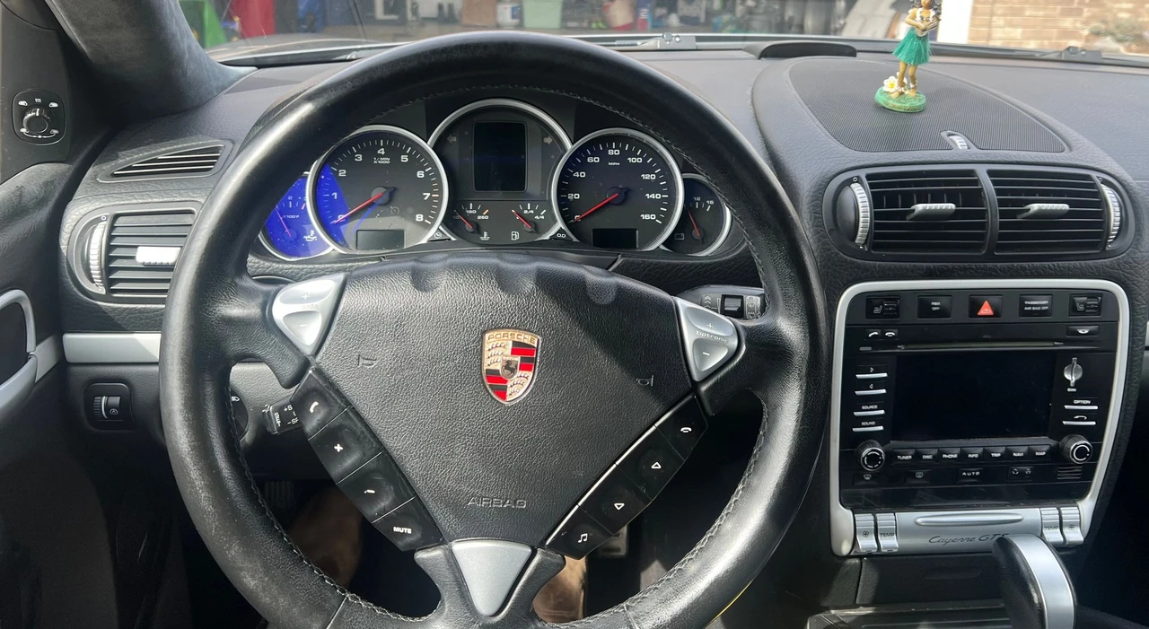 2010 Porsche 955/957 Cayenne GTS - Image 11 of 20