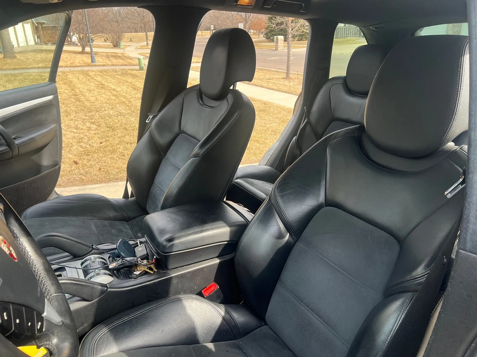 2010 Porsche 955/957 Cayenne GTS - Image 17 of 20