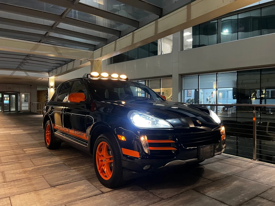 2010 Porsche 955/957 Cayenne S - Image 2 of 8
