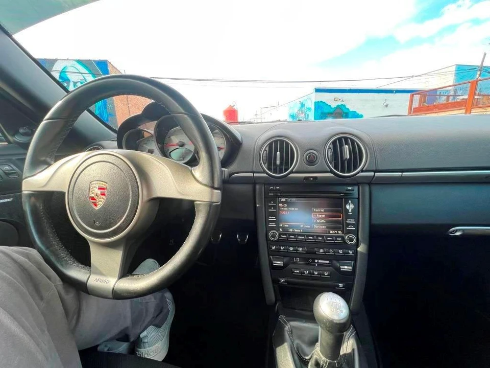 2010 Porsche 987 Cayman S - Image 28 of 31