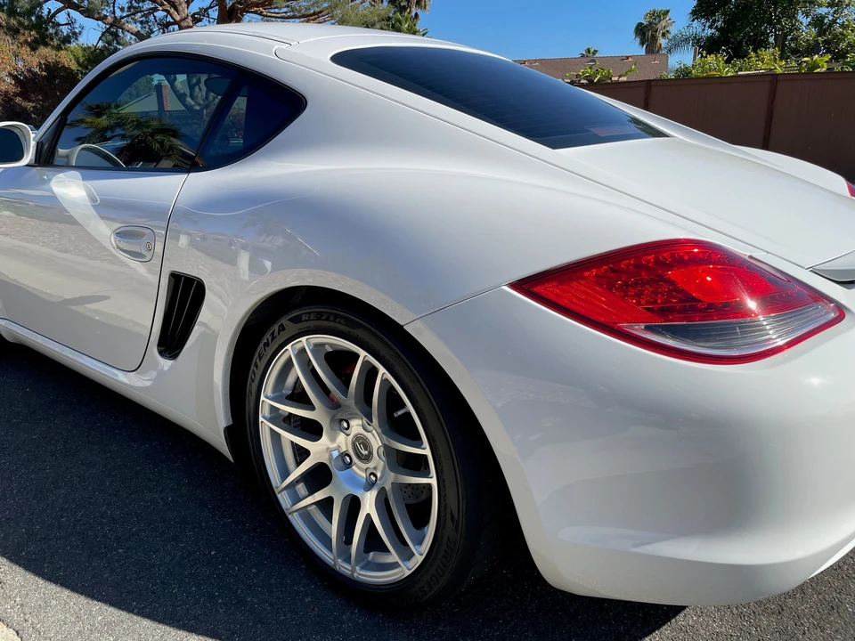 2010 Porsche 987 Cayman S - Image 8 of 31