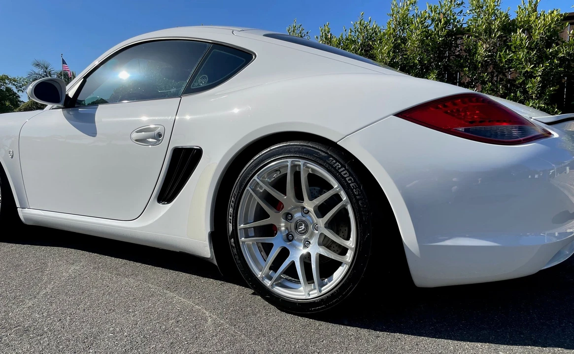 2010 Porsche 987 Cayman S - Image 10 of 31