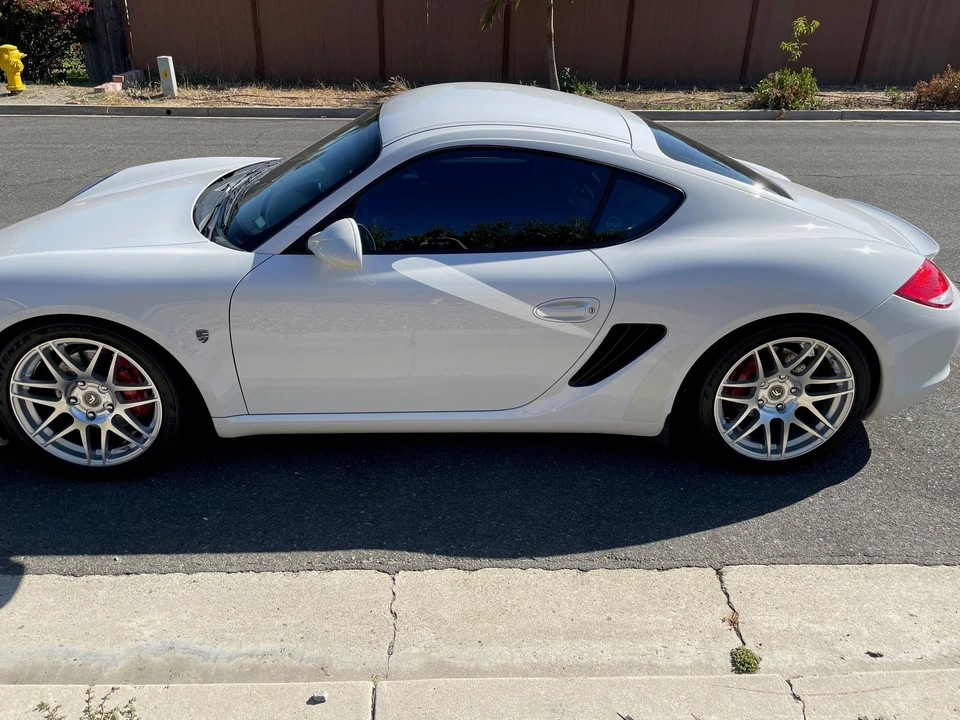 2010 Porsche 987 Cayman S - Image 13 of 31