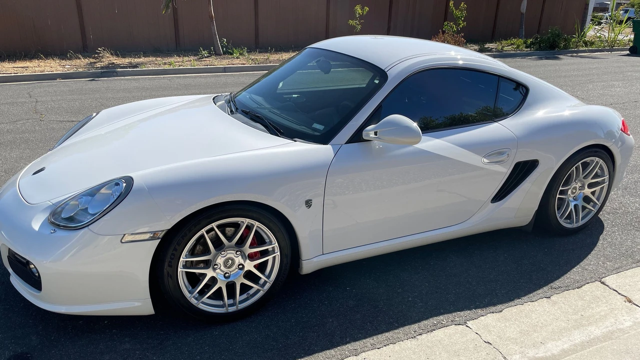 2010 Porsche 987 Cayman S - Image 14 of 31