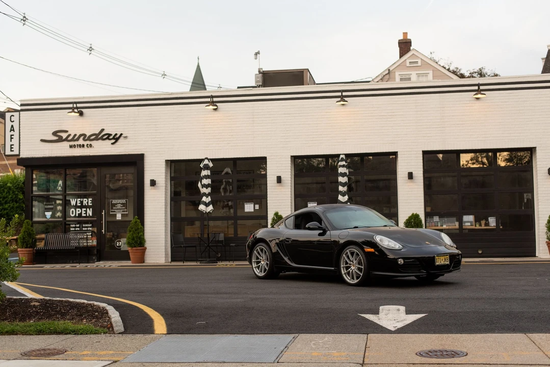 2010 Porsche 987 Cayman - Image 18 of 19