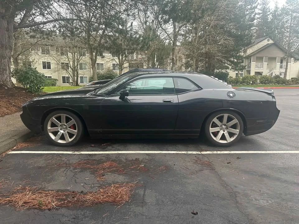2010 Dodge Challenger 3rd Gen - Image 8 of 10