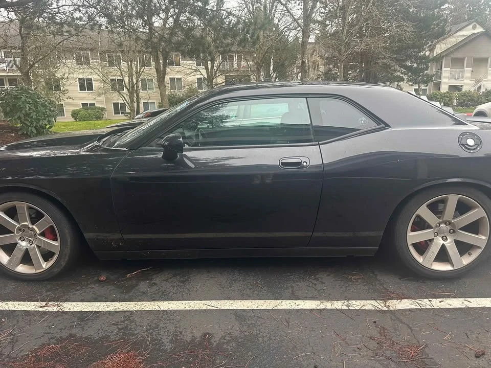 2010 Dodge Challenger 3rd Gen - Image 7 of 10