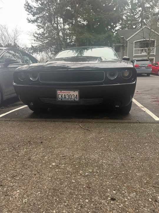 2010 Dodge Challenger 3rd Gen - Image 3 of 10