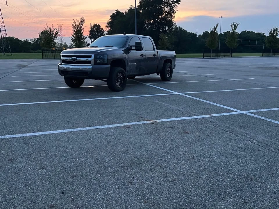 2010 Chevrolet Silverado 2nd Gen - Image 4 of 9