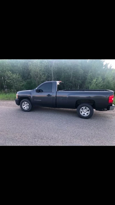 2010 Chevrolet Silverado 2nd Gen - Image 2 of 9