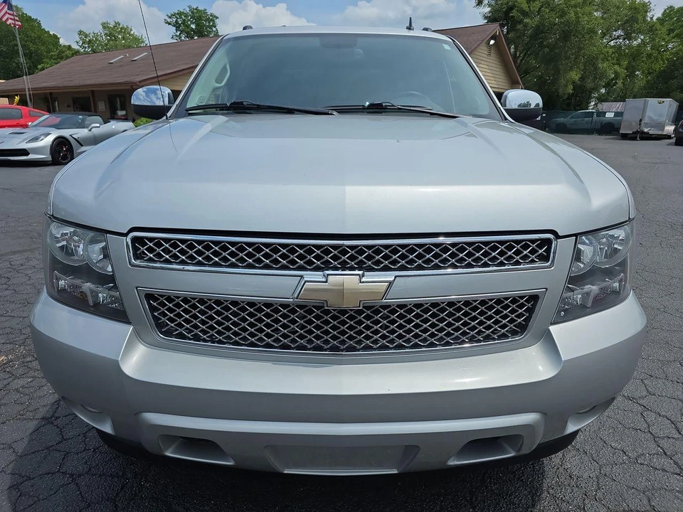 2010 Chevrolet Avalanche - Image 12 of 31