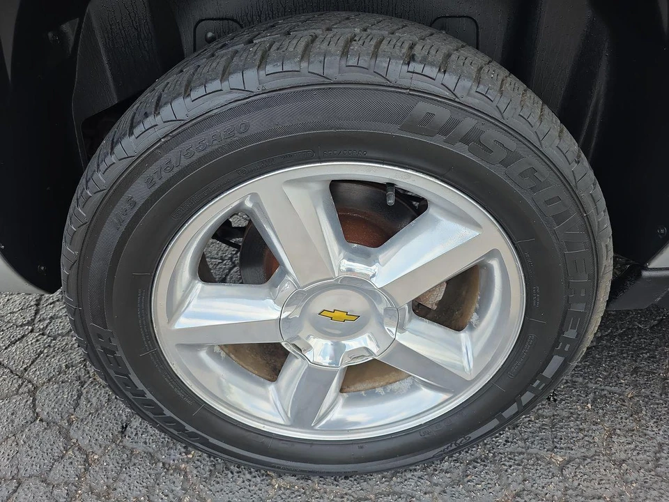 2010 Chevrolet Avalanche - Image 17 of 31
