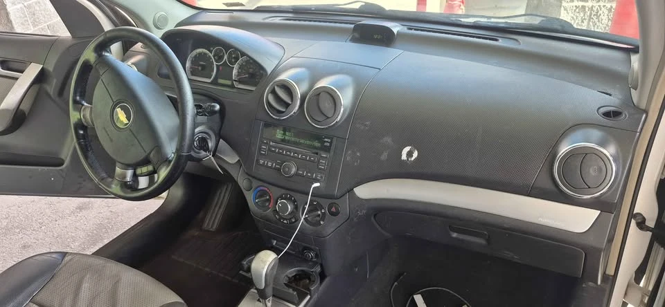 2010 Chevrolet Aveo/Sonic - Image 2 of 10