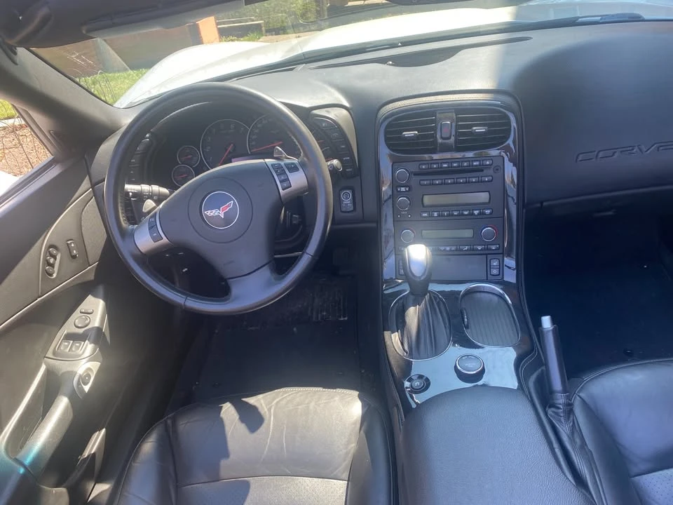 2010 Chevrolet Corvette C6 - Image 15 of 20