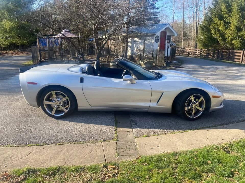 2010 Chevrolet Corvette C6 - Image 2 of 20