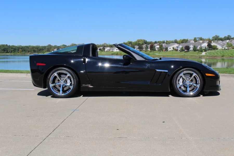 2010 Chevrolet Corvette Callaway - Image 9 of 10