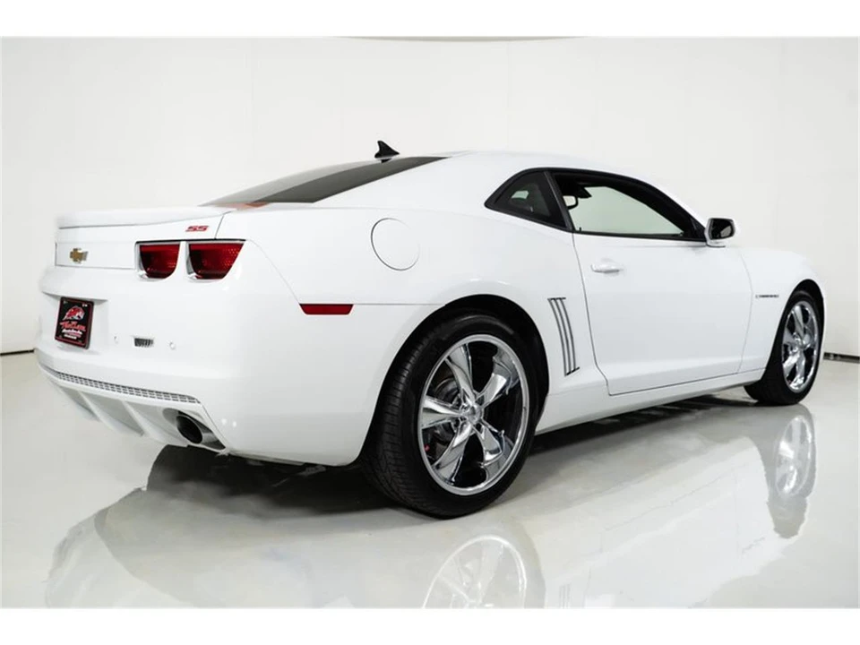 2010 Chevrolet Camaro 5th Gen - Image 11 of 31