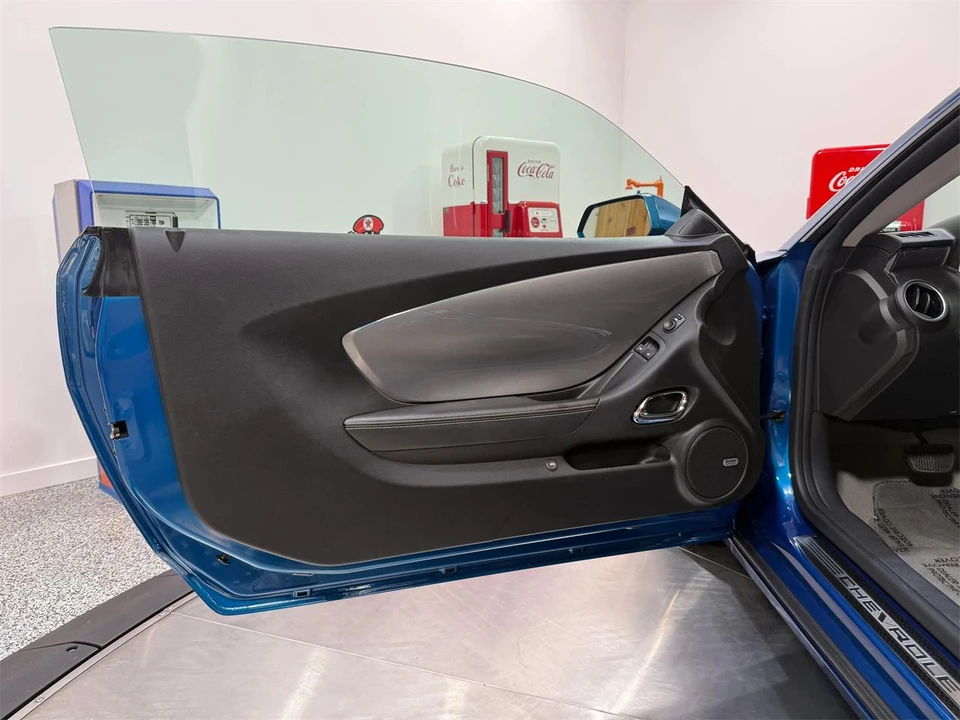 2010 Chevrolet Camaro 5th Gen - Image 26 of 31