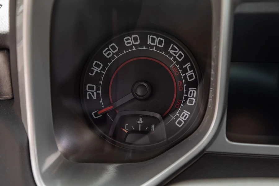 2010 Chevrolet Camaro 5th Gen - Image 18 of 31