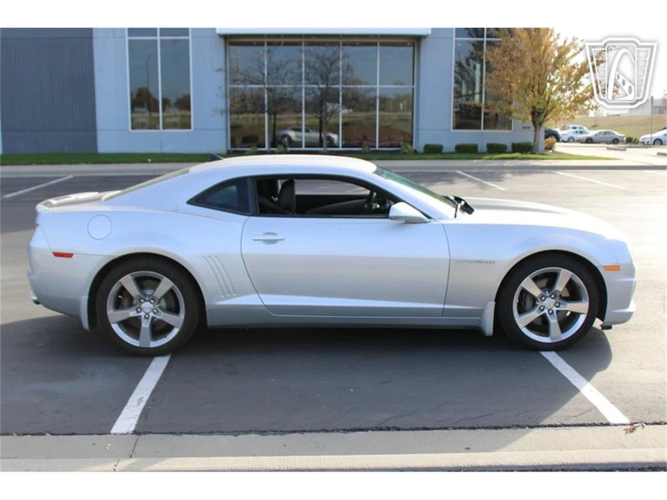 2010 Chevrolet Camaro 5th Gen - Image 6 of 31