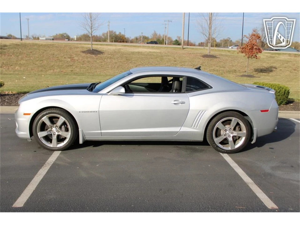 2010 Chevrolet Camaro 5th Gen - Image 2 of 31