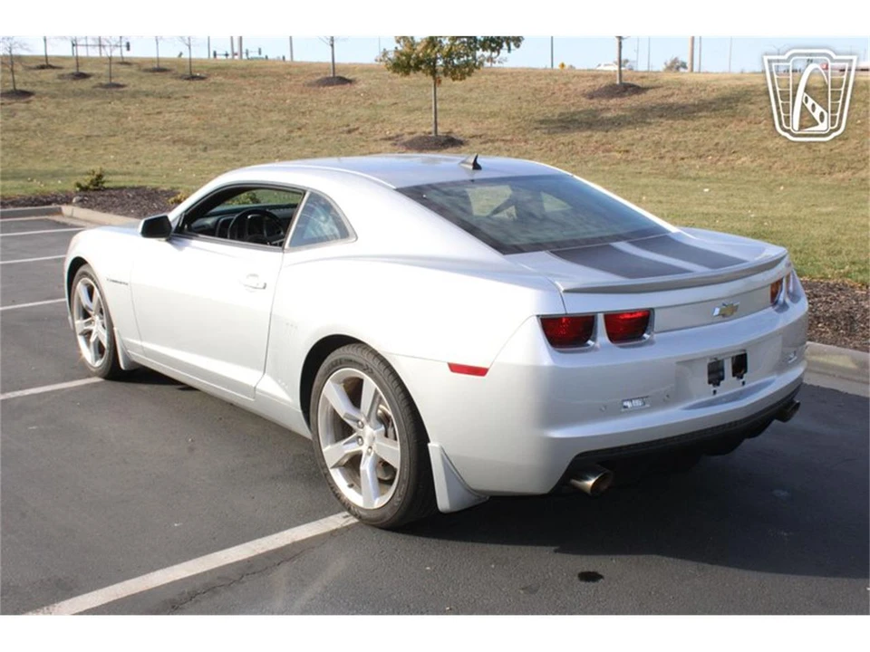 2010 Chevrolet Camaro 5th Gen - Image 3 of 31