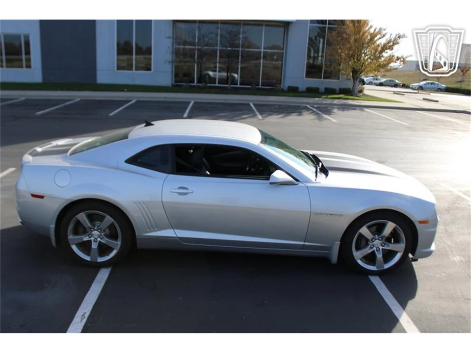 2010 Chevrolet Camaro 5th Gen - Image 14 of 31