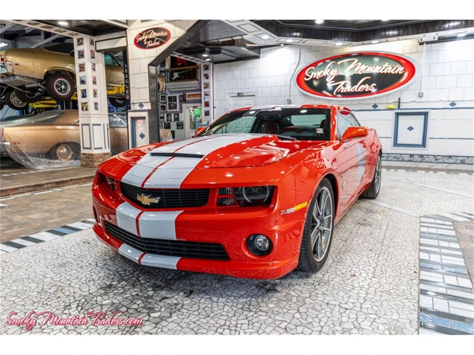 2010 Chevrolet Camaro 5th Gen - Image 2 of 31