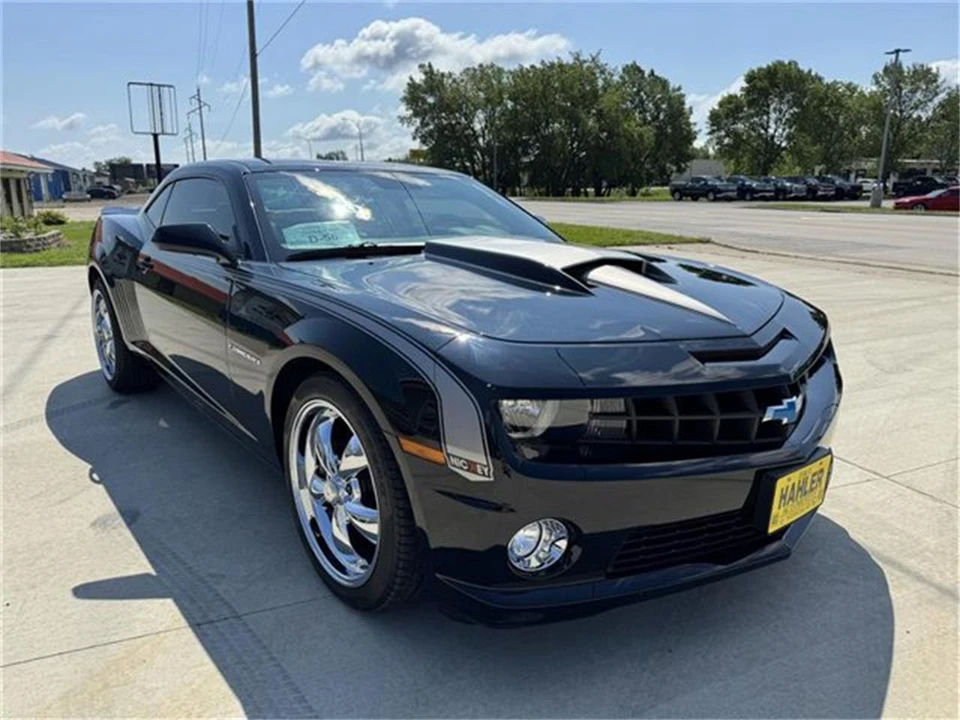 2010 Chevrolet Camaro 5th Gen - Image 2 of 31