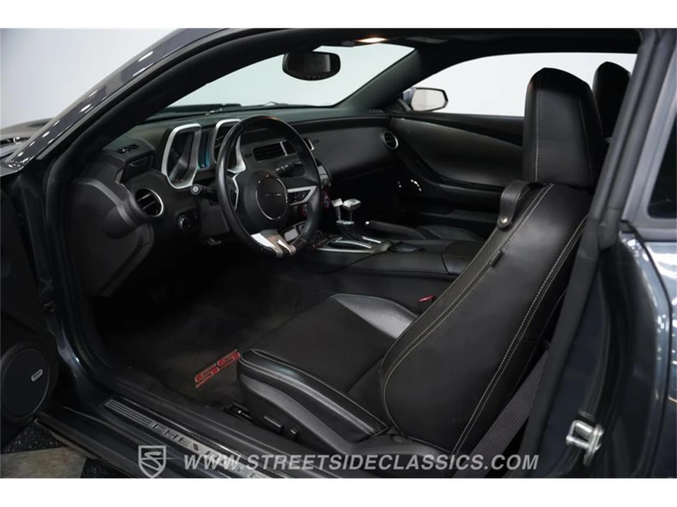 2010 Chevrolet Camaro 5th Gen - Image 2 of 31