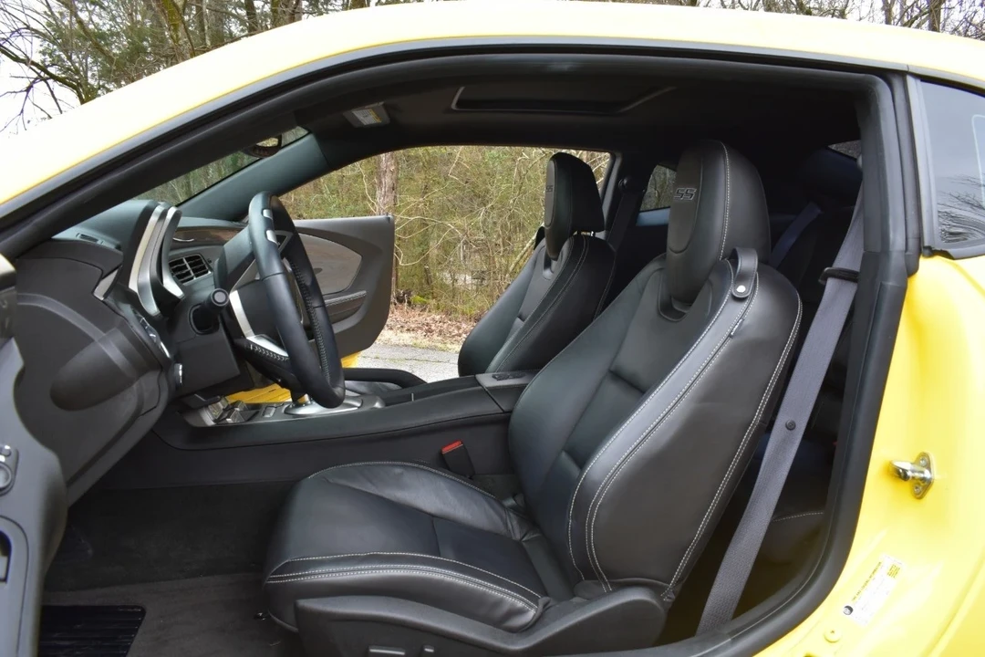 2010 Chevrolet Camaro SS 5th Gen - Image 17 of 21